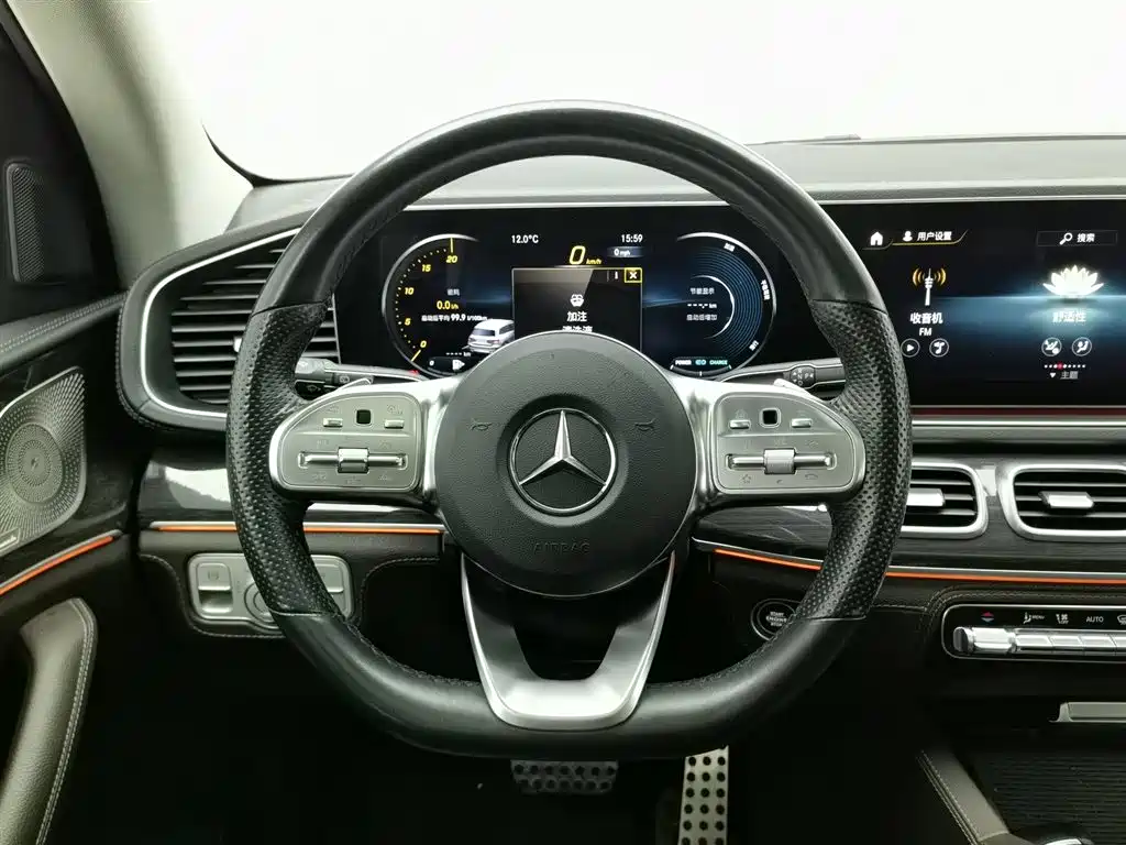 MERCEDES-BENZ GLS