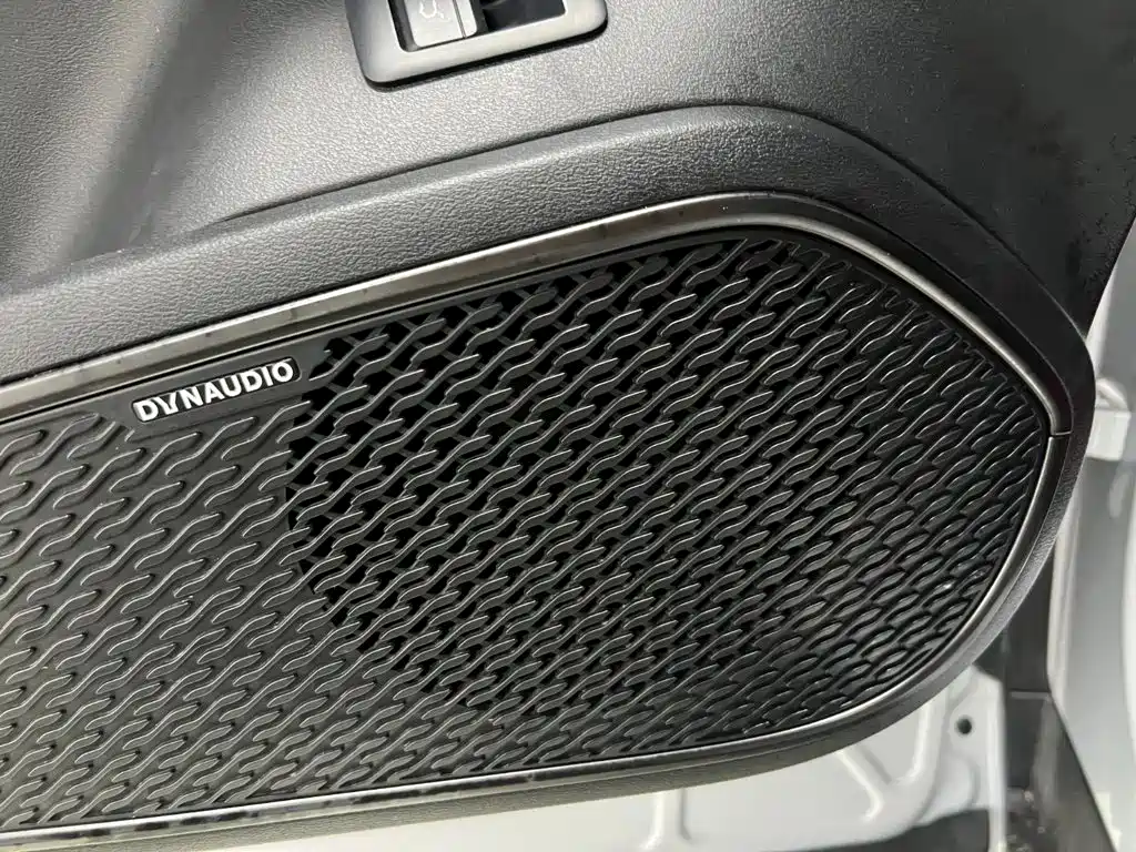 BYD L EV — миниатюра 11
