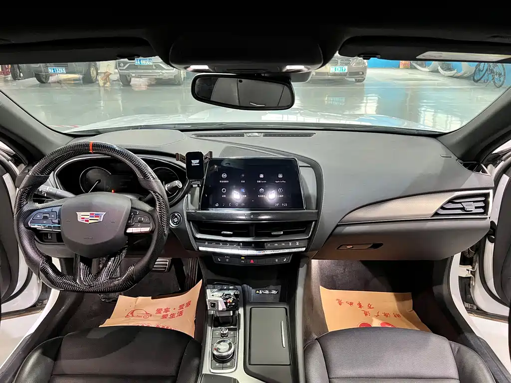 Cadillac CT5 — миниатюра 5