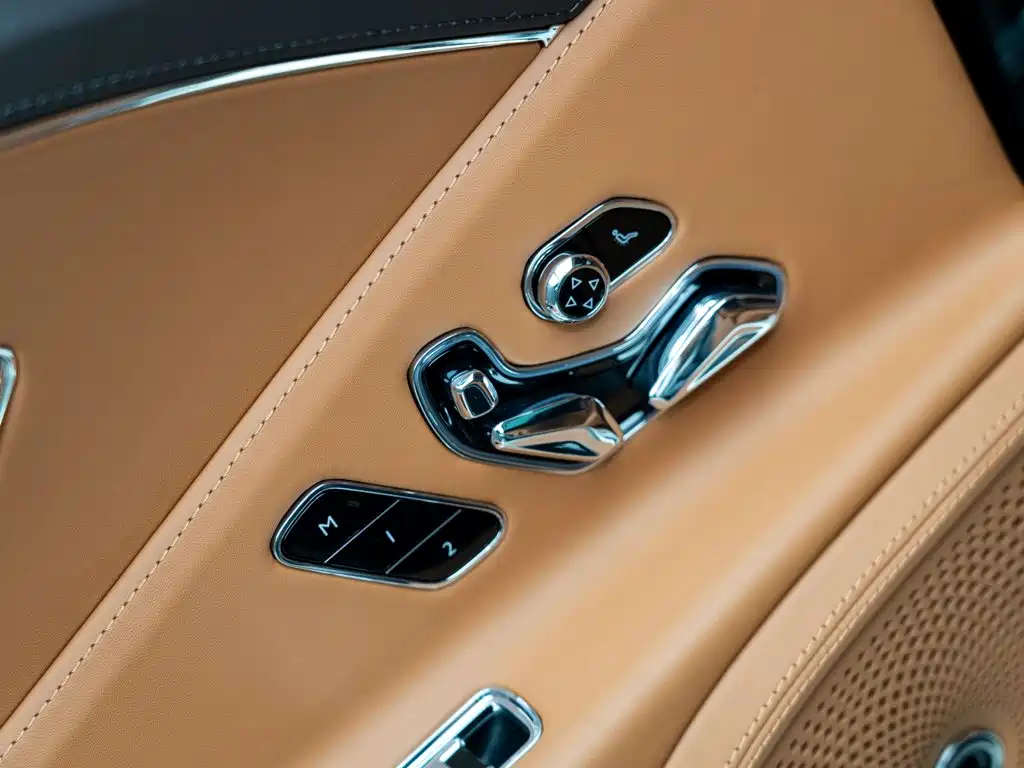 Bentley Flying Spur — миниатюра 13