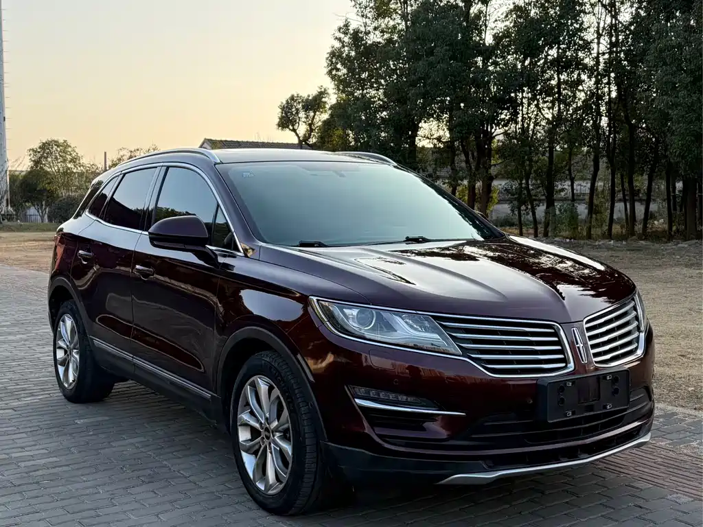 Lincoln MKC — миниатюра 3