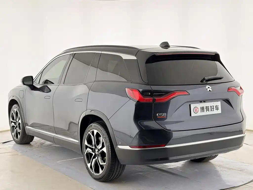 NIO ES8 — миниатюра 11