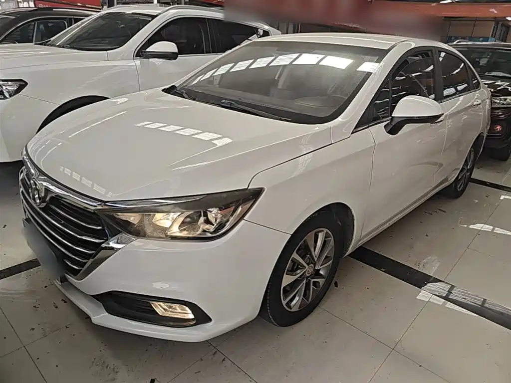 Купить BAIC Senova D50