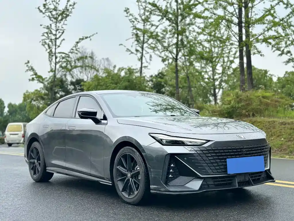 Changan UNI-V 2023