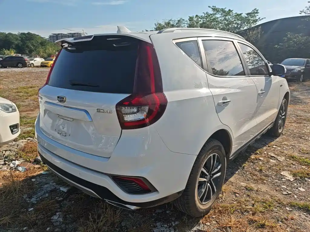 Geely Vision X6 — миниатюра 7