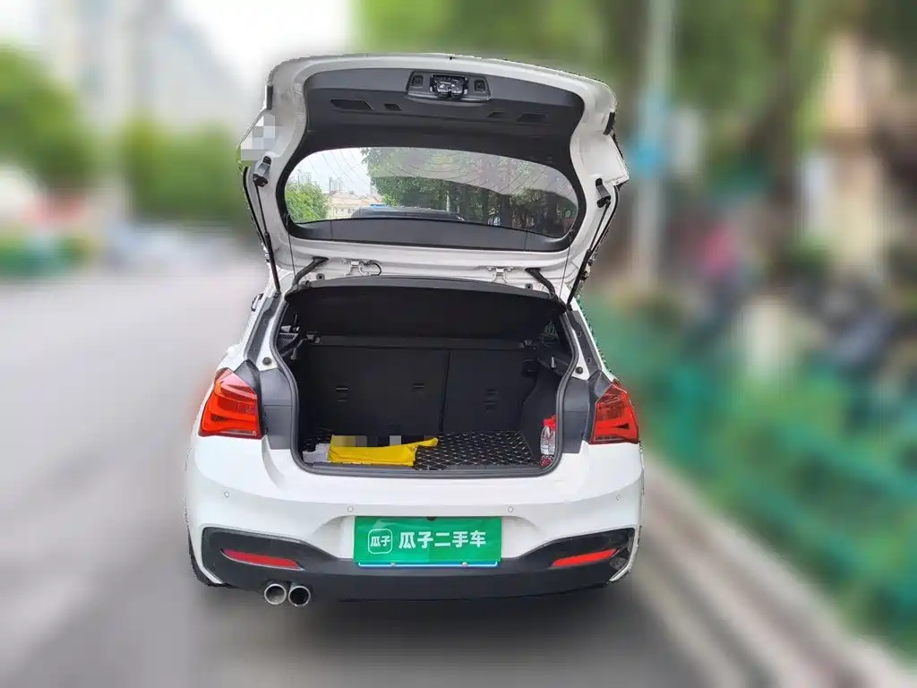 BMW 1 Series (Import) — миниатюра 10