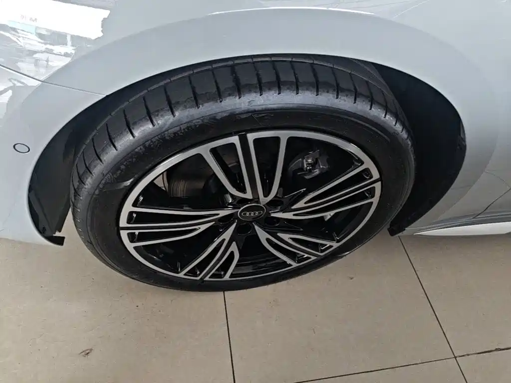 Audi A5L — миниатюра 23