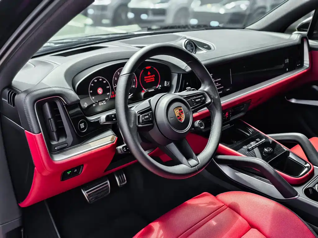 Porsche Cayenne — миниатюра 23