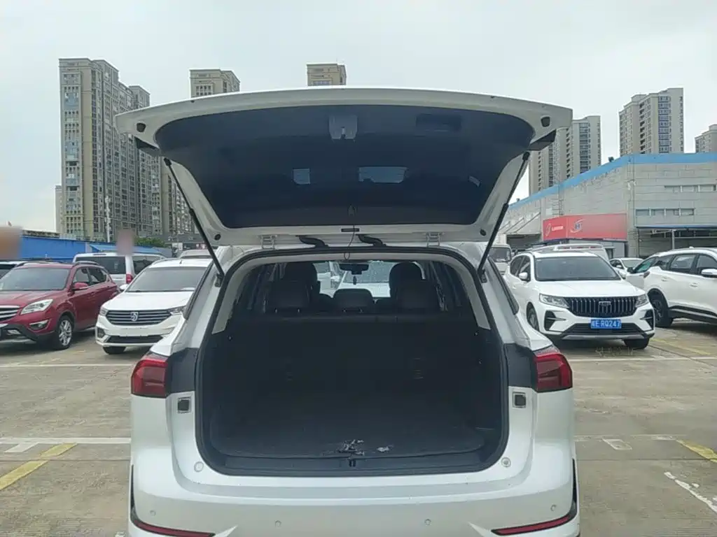 Roewe RX5 MAX — миниатюра 19