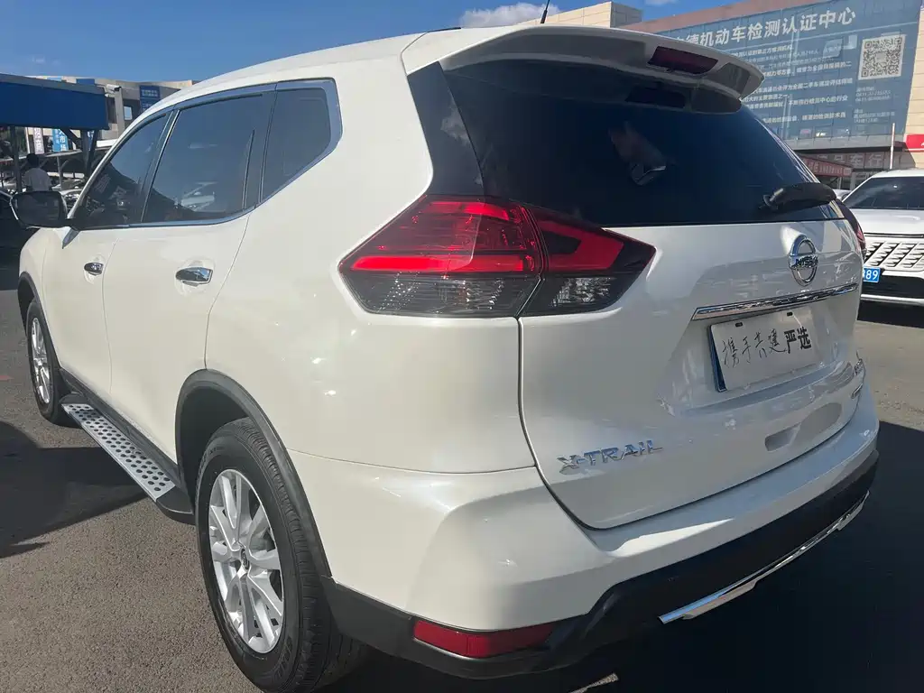 Nissan X-Trail — миниатюра 9