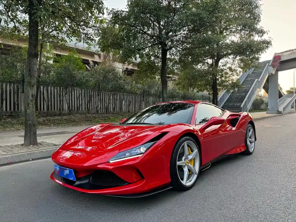 Ferrari F8 2021