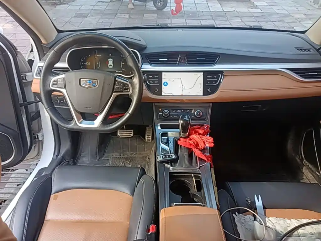 Geely Vision S1 — миниатюра 10