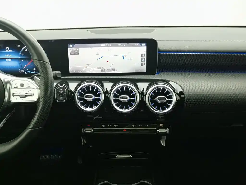 Mercedes-Benz A-Class — миниатюра 12