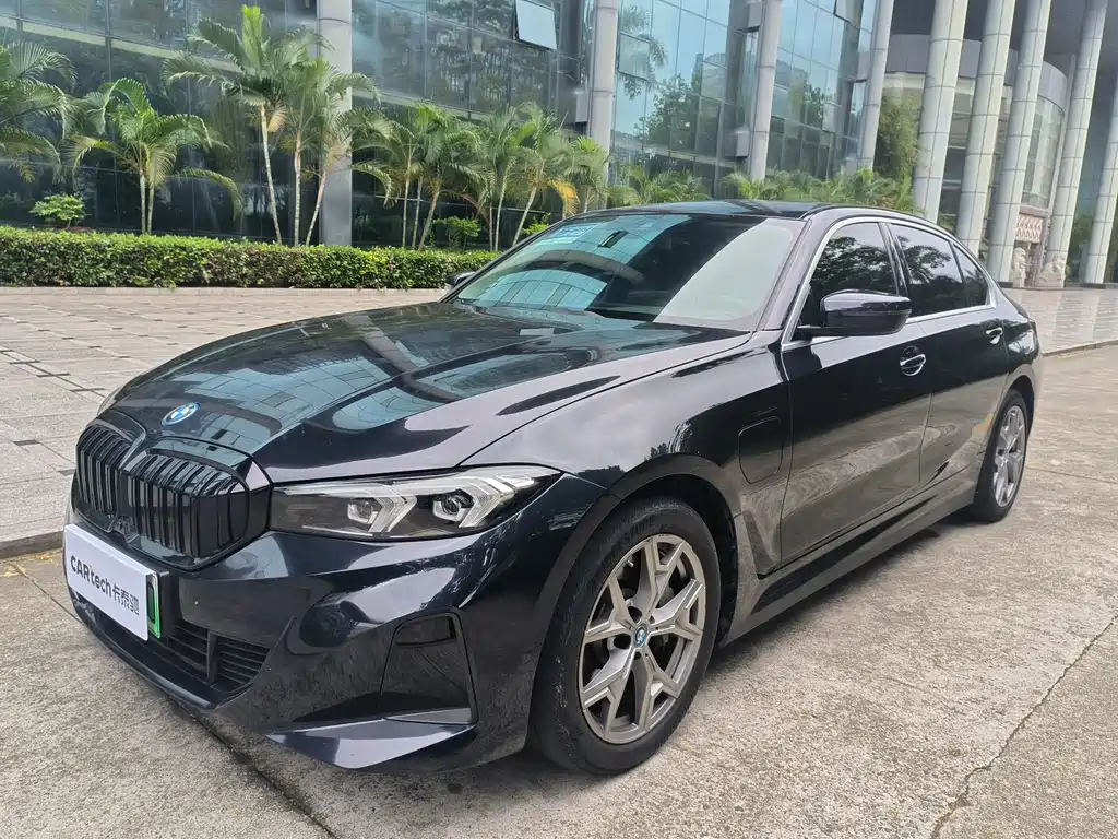 BMW i3 2024