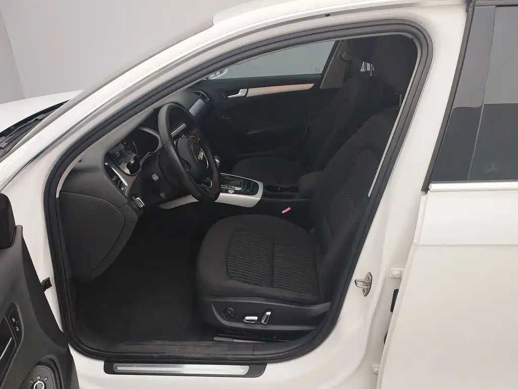 Audi A4L — миниатюра 11