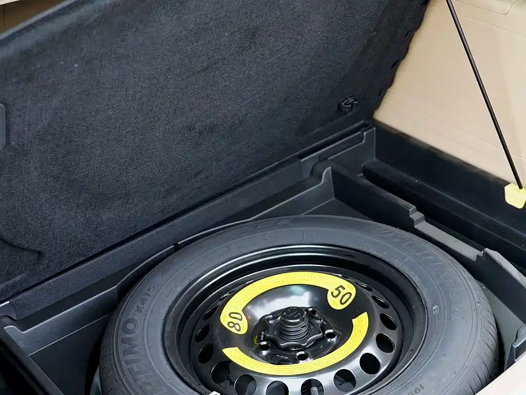 Volkswagen Touran — миниатюра 18