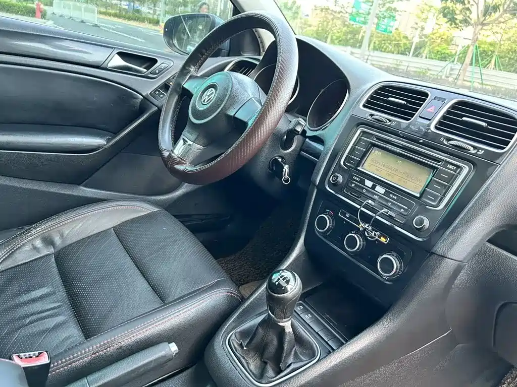 Volkswagen Golf — миниатюра 6