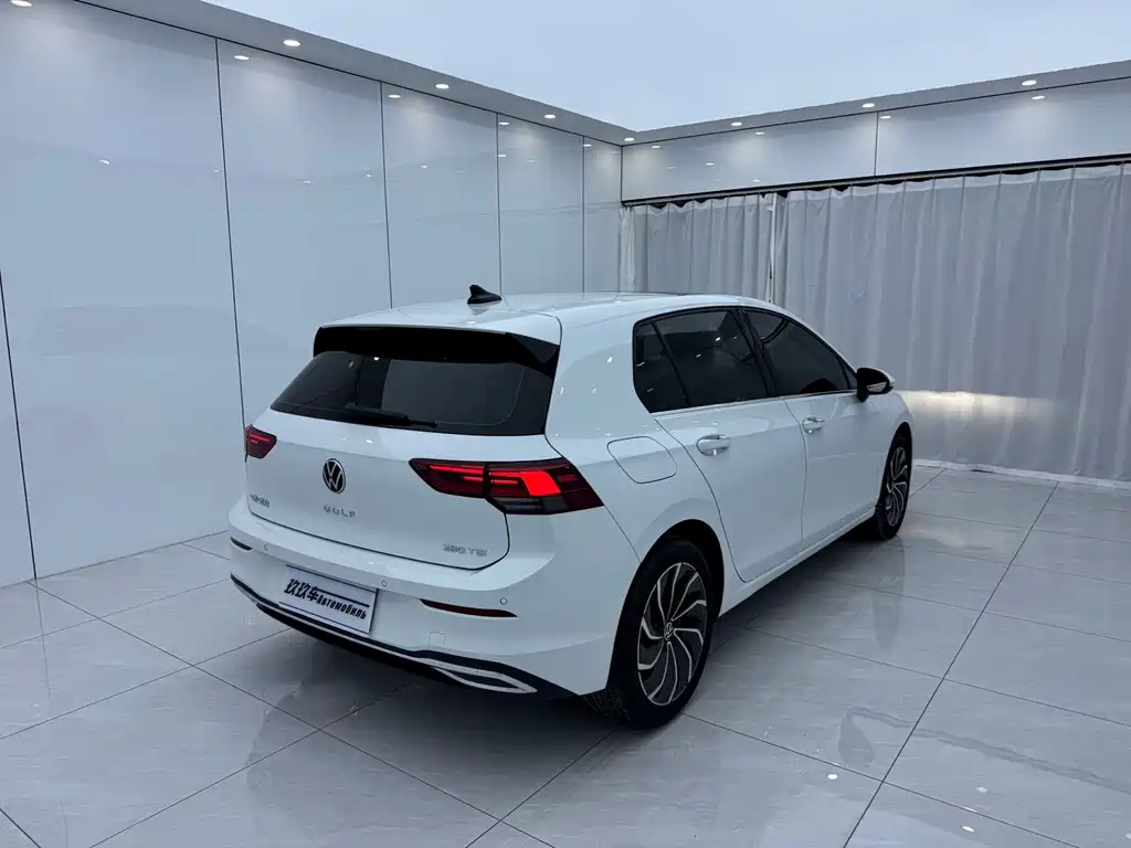 Volkswagen Golf — миниатюра 4
