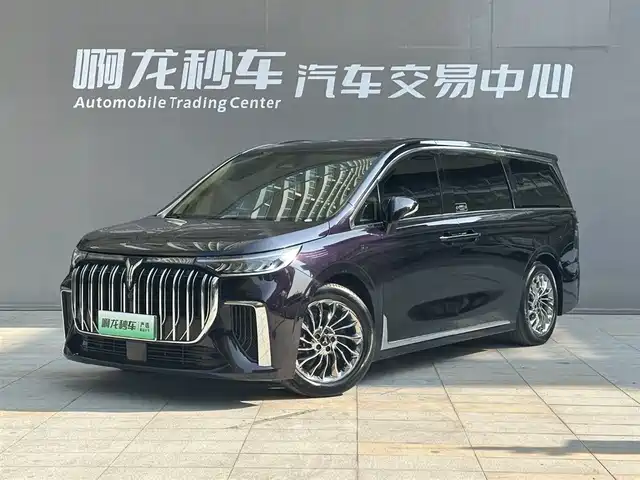 VOYAH LANTU DREAMER 2024