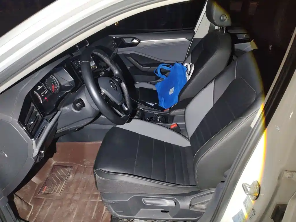 Volkswagen Sagitar — миниатюра 16