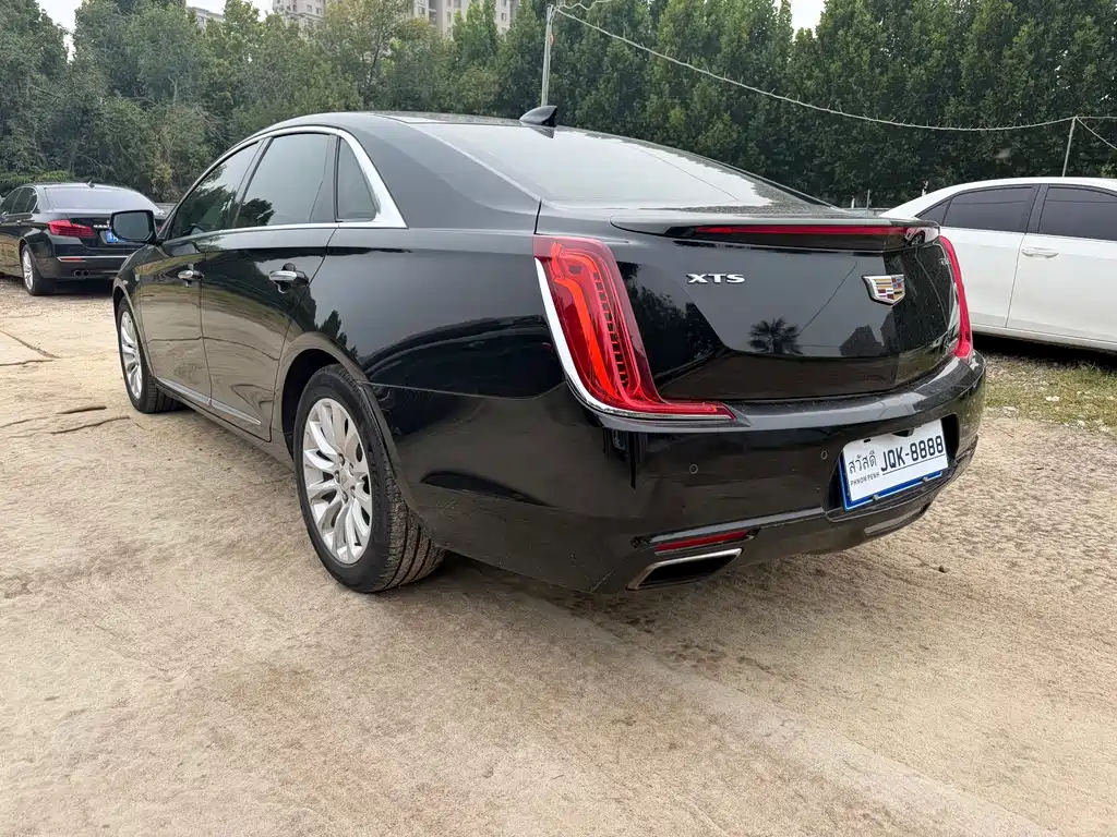 Cadillac XTS — миниатюра 7