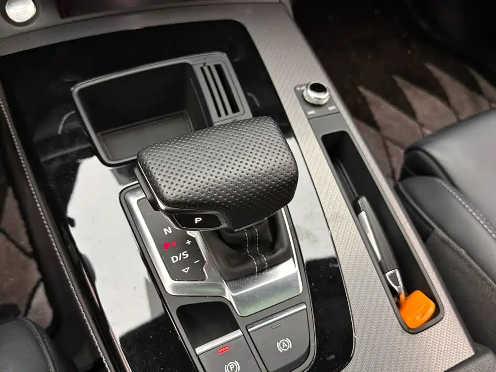 Audi Q5L — миниатюра 15