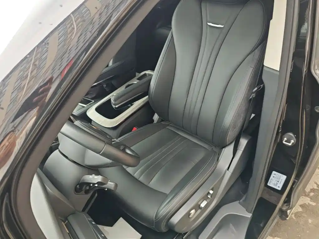 Hongqi Hongqi HQ9 PHEV — миниатюра 15