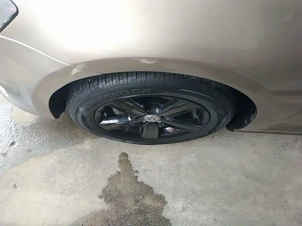 Volkswagen Golf — миниатюра 23