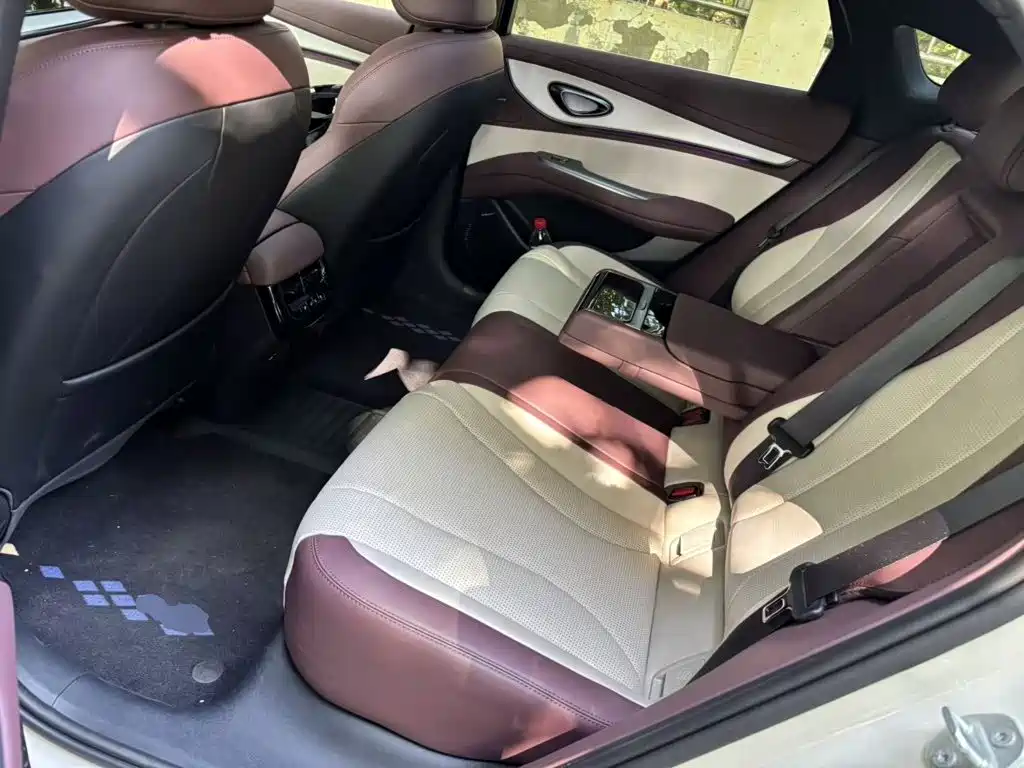 BYD Seal 07 DM-i — миниатюра 17