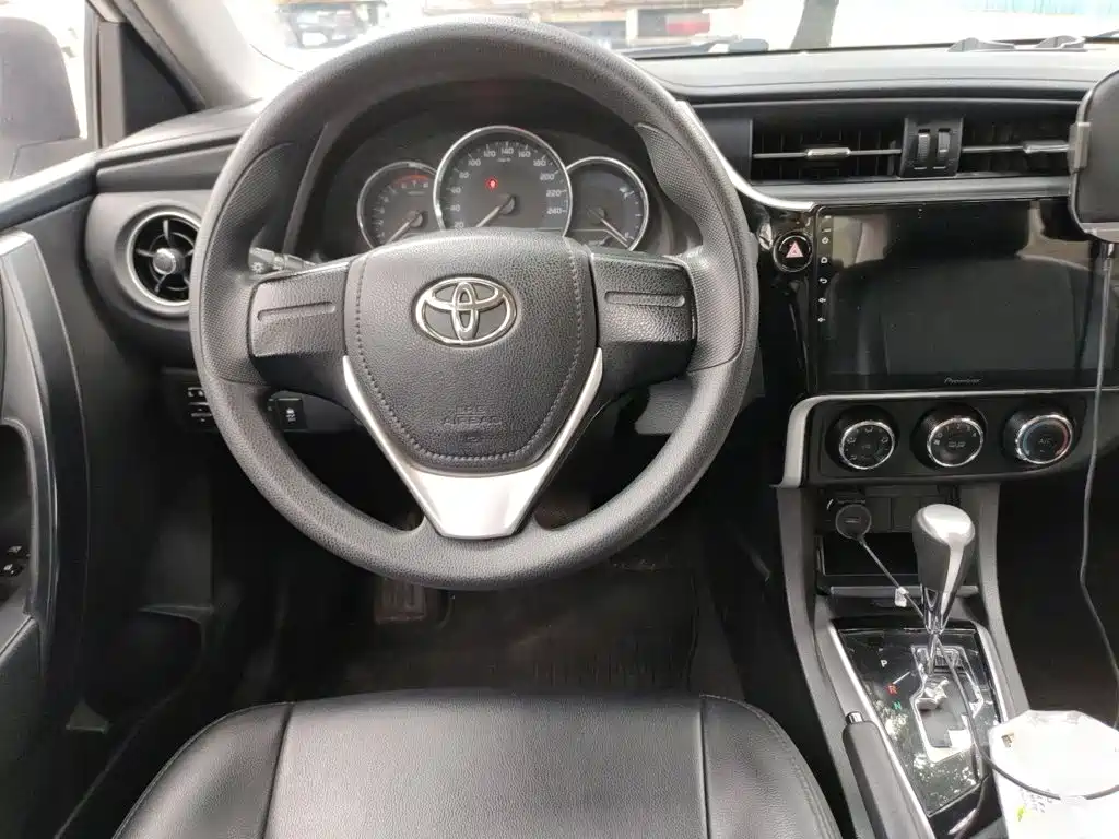Toyota Corolla — миниатюра 11