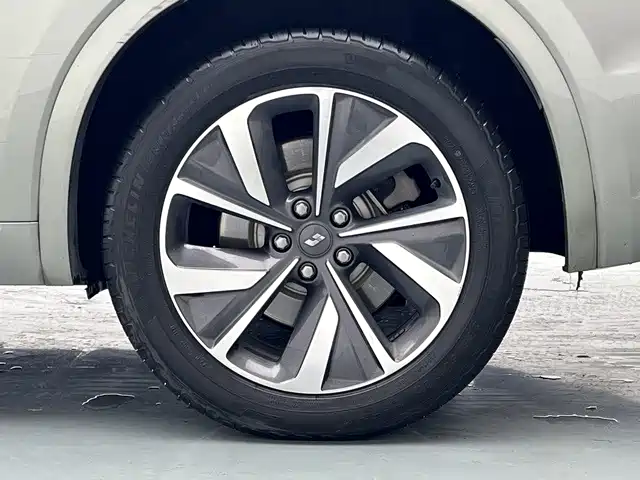 Li Auto Li ONE — миниатюра 19
