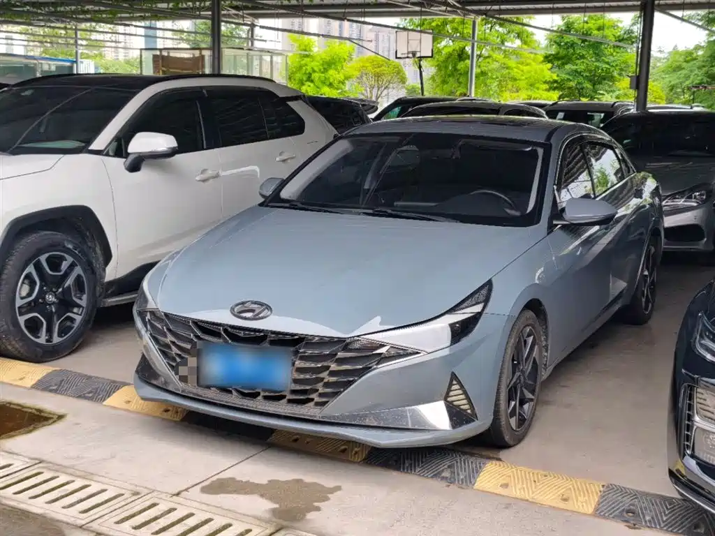 Hyundai Elantra 2021