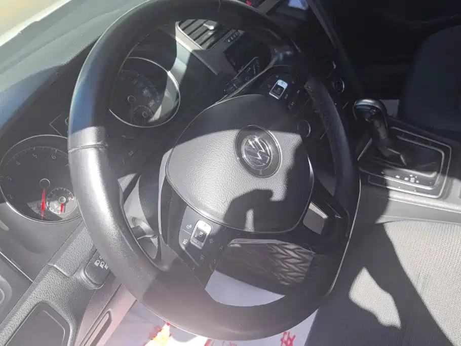 Volkswagen Golf — миниатюра 15