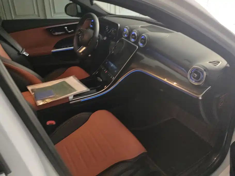 Mercedes-Benz C-Class — миниатюра 7