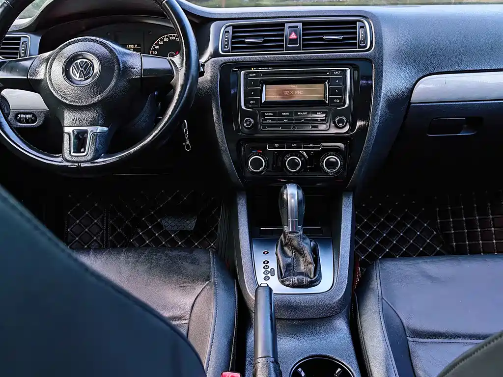 Volkswagen Sagitar — миниатюра 17