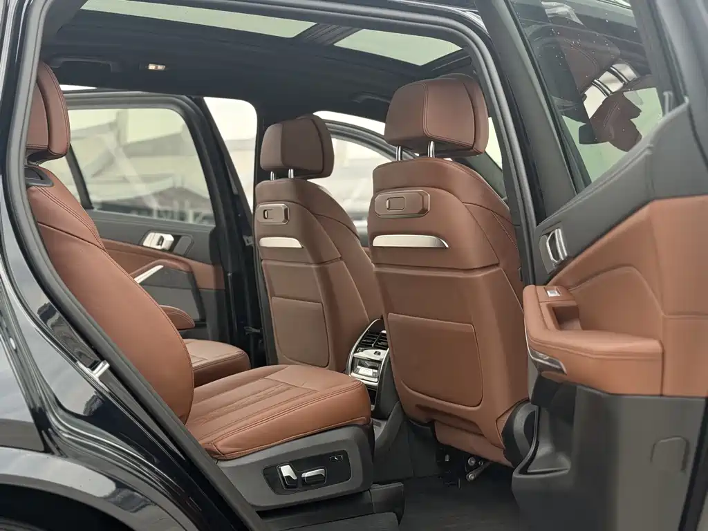 BMW X7 2023 xDrive40i Premium M Sport