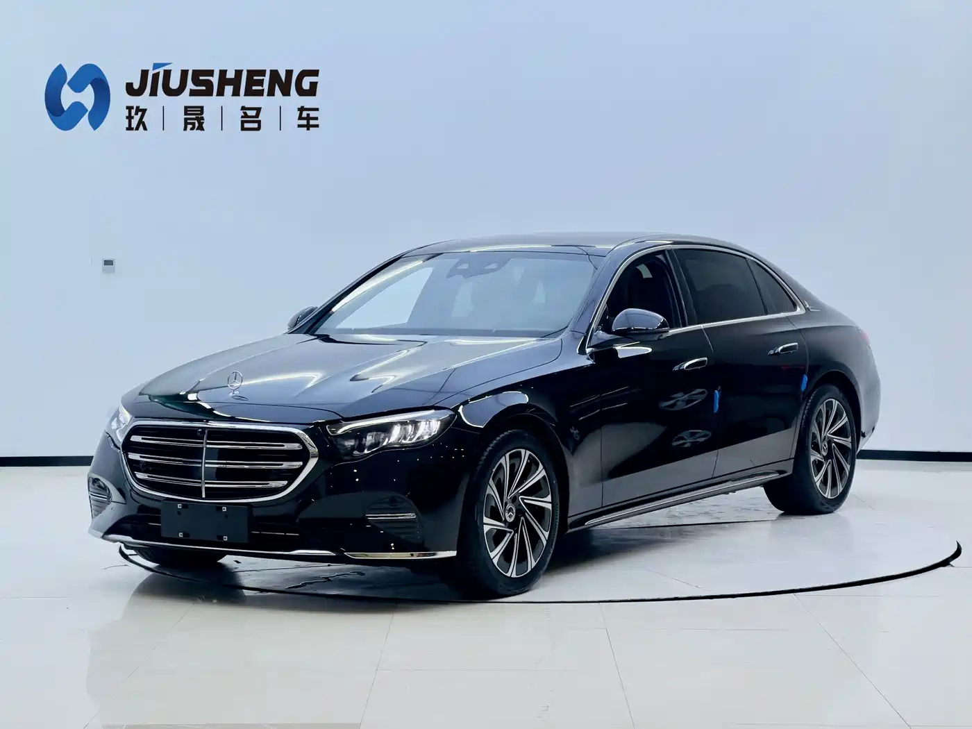 奔驰E级 2025款 改款 E 300 L 豪华型 2025