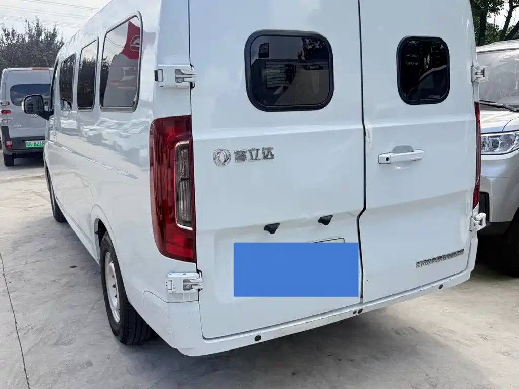 Dongfeng Ruilida V8E — миниатюра 7