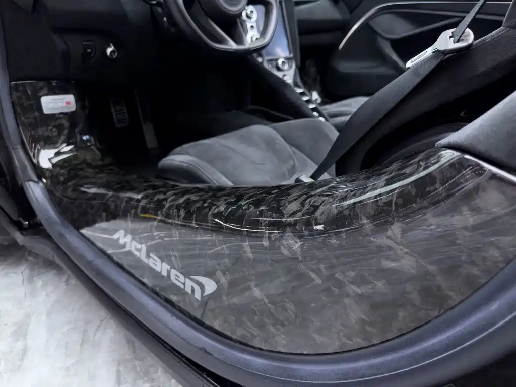 McLaren 720S — миниатюра 18