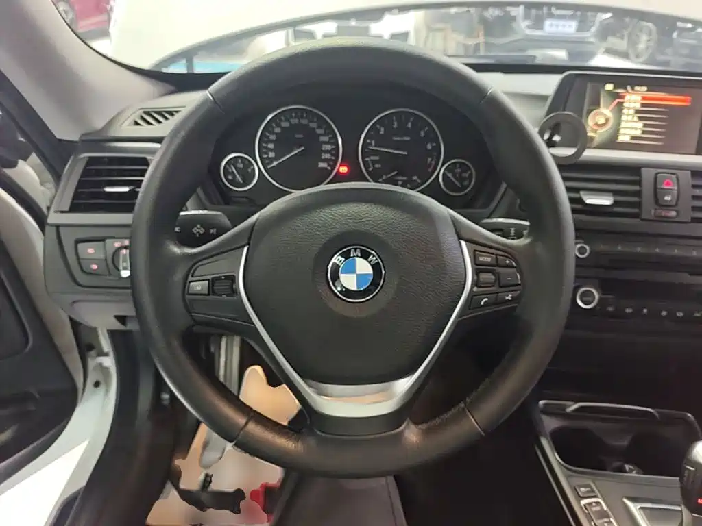 BMW 3 Series GT — миниатюра 11
