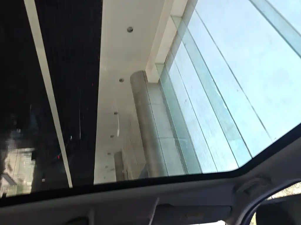 Land Rover Discovery Sport — миниатюра 18