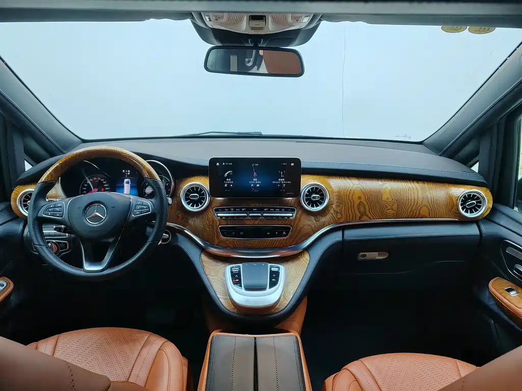 MERCEDES-BENZ V CLASS