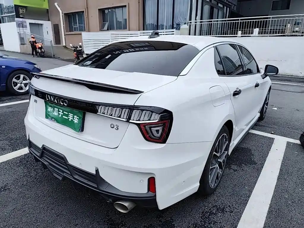 Lynk & Co 03 — миниатюра 7