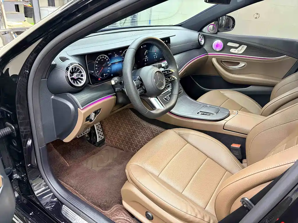 Mercedes-Benz E-Class — миниатюра 7