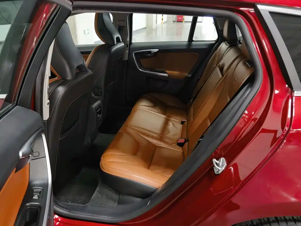 Volvo V60 — миниатюра 15