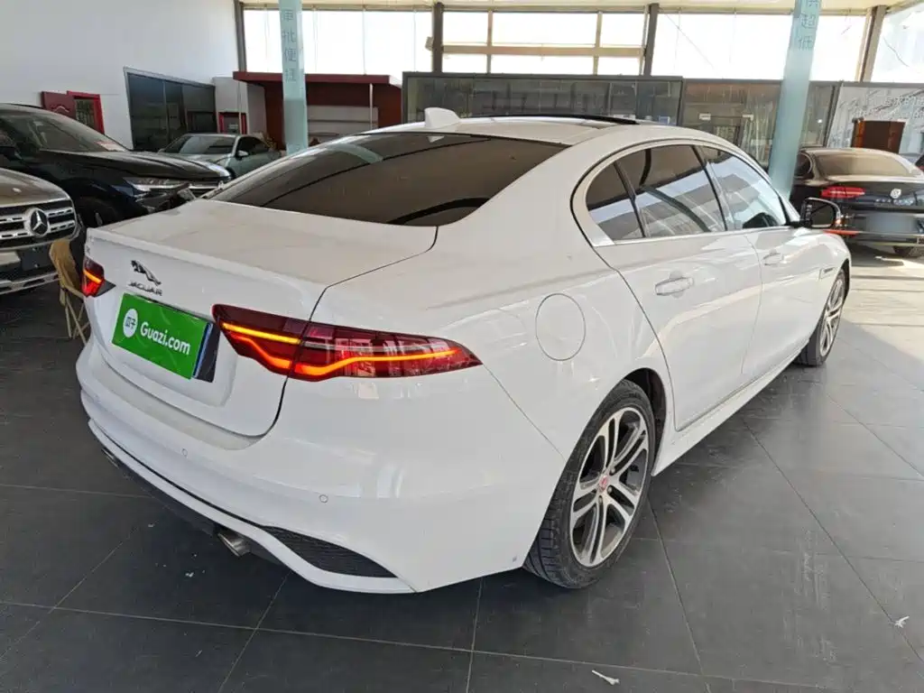 Jaguar XEL — миниатюра 7