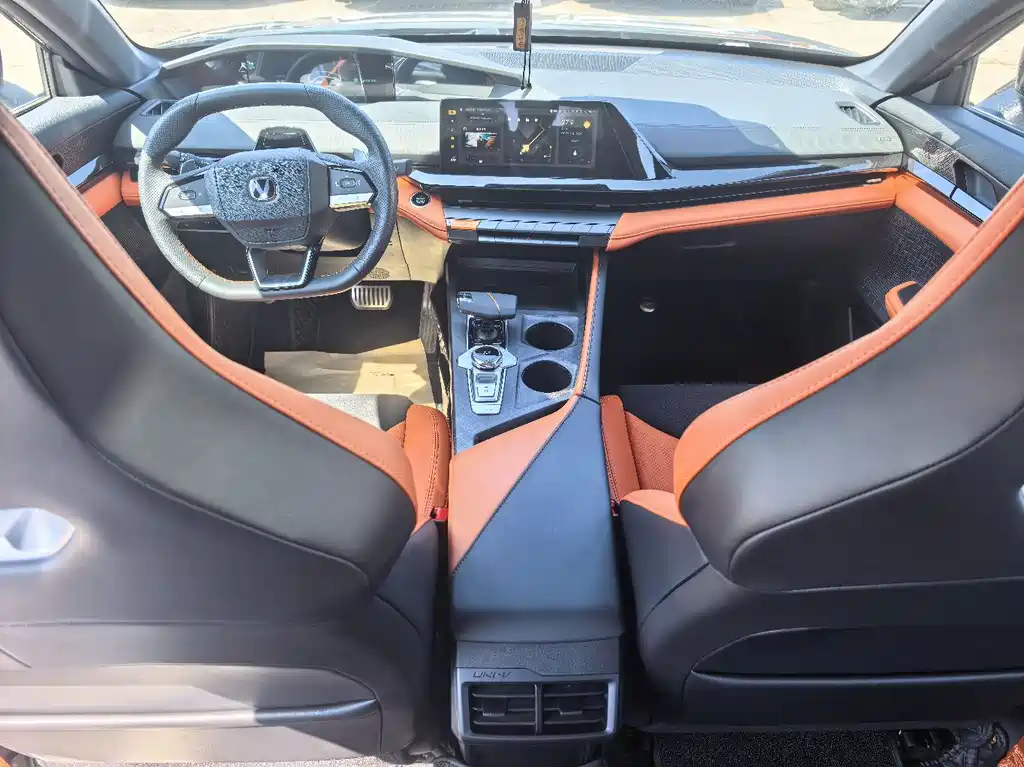 Changan UNI-V — миниатюра 6