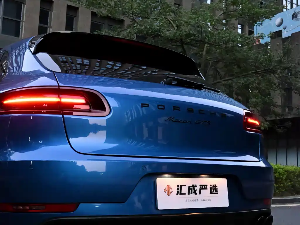 Porsche Macan — миниатюра 11