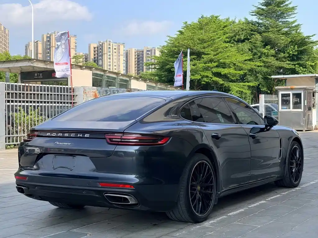Porsche Panamera — миниатюра 4