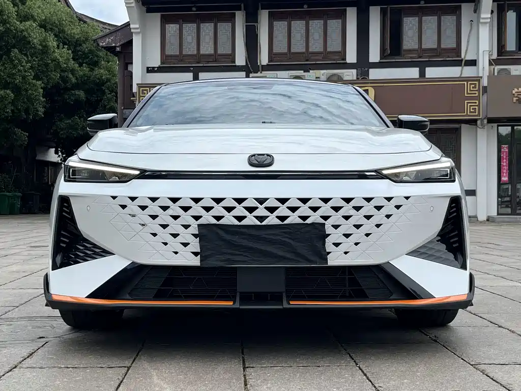 Changan UNI-V — миниатюра 2